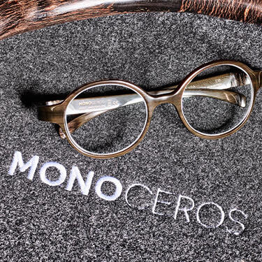 Monoceros - Verwendung eines Holzgelenkes anstelle von Metall oder Kunststoff